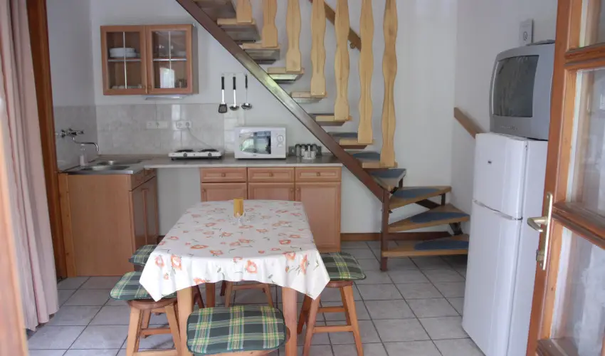 Balla Apartmanhz Sifok - Oktber 23. (min. 2 j)
