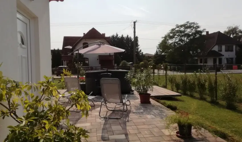 Balla Apartmanhz Sifok - Oktber 23. (min. 2 j)