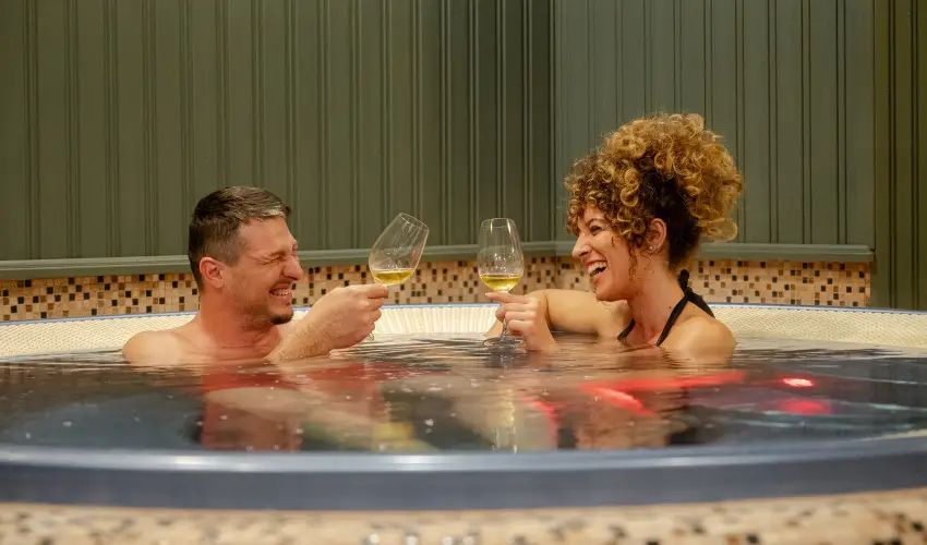 Barka Galria Hotel s tterem Tllya - Oktber 23. (min. 3 j)