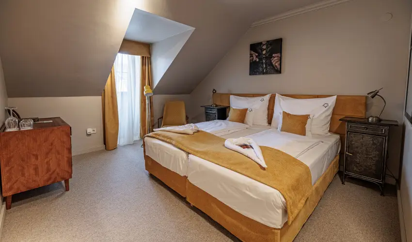 Barka Galria Hotel s tterem Tllya - Oktber 23. (min. 3 j)