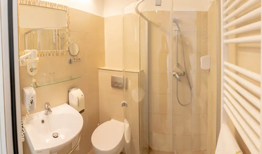 Bástya Konferencia és Wellness Hotel Miskolctapolca - Október 23.