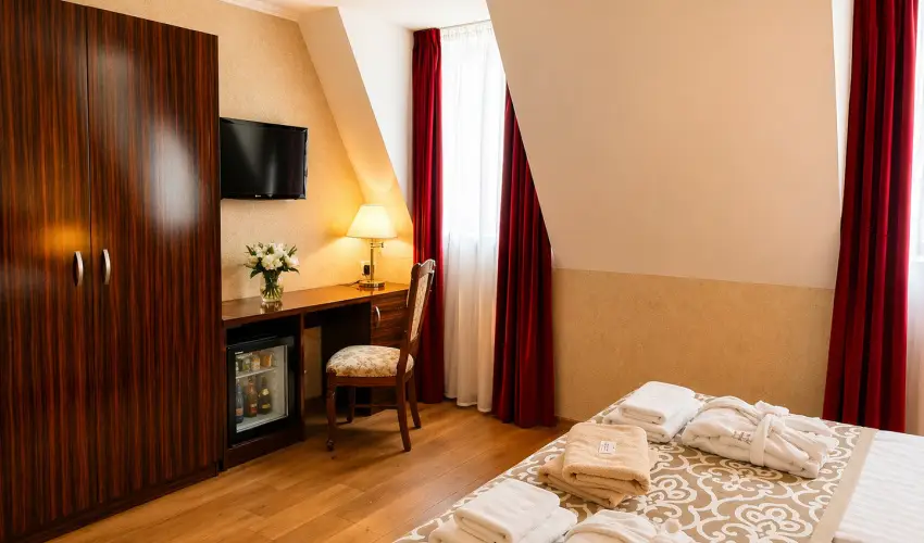 Batthy�ny Kast�lysz�ll� Zalacs�ny - Okt�ber 23. - teljes el�refizet�ssel