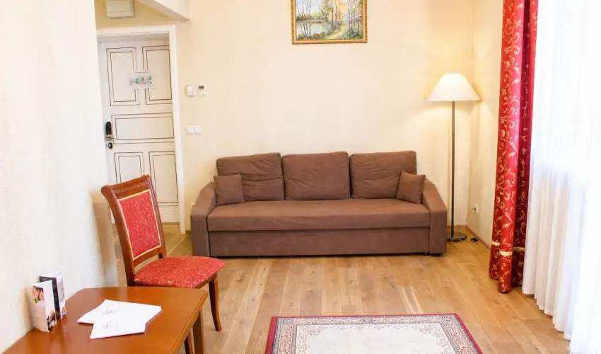 Batthy�ny Kast�lysz�ll� Zalacs�ny - Okt�ber 23. - teljes el�refizet�ssel
