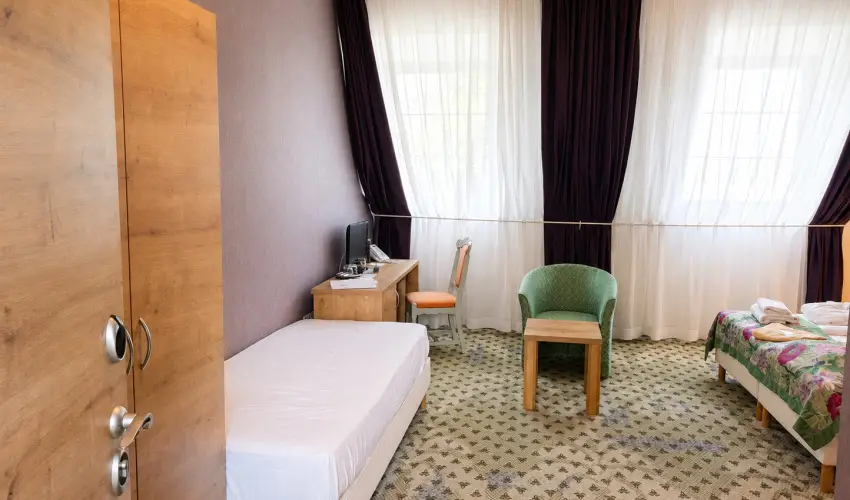 Batthy�ny Kast�lysz�ll� Zalacs�ny - Okt�ber 23. - teljes el�refizet�ssel