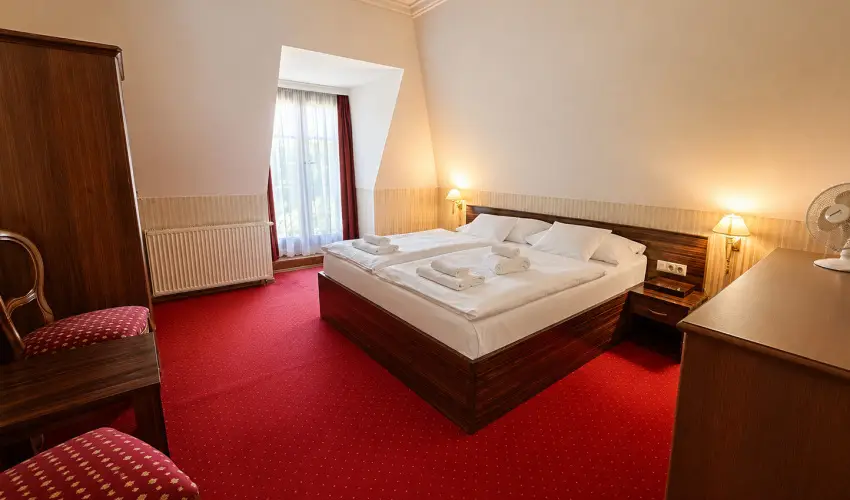 Batthy�ny Kast�lysz�ll� Zalacs�ny - Okt�ber 23. - teljes el�refizet�ssel