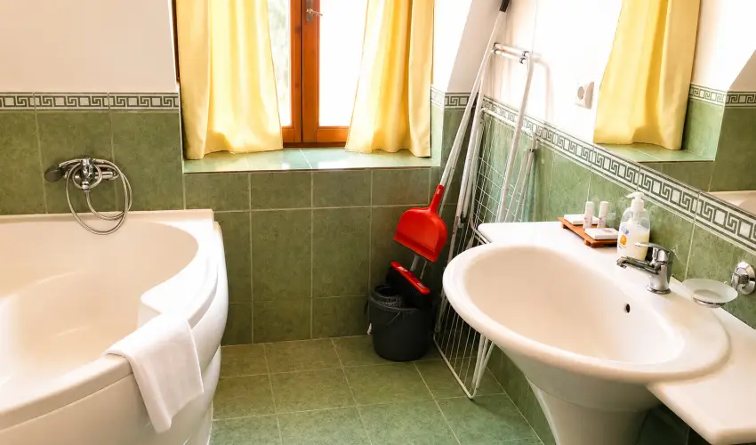 Batthy�ny Kast�lysz�ll� Zalacs�ny - Okt�ber 23. - teljes el�refizet�ssel