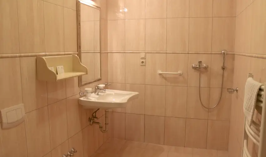 Bazilika alatti Panzi Esztergom - Oktber 23. 