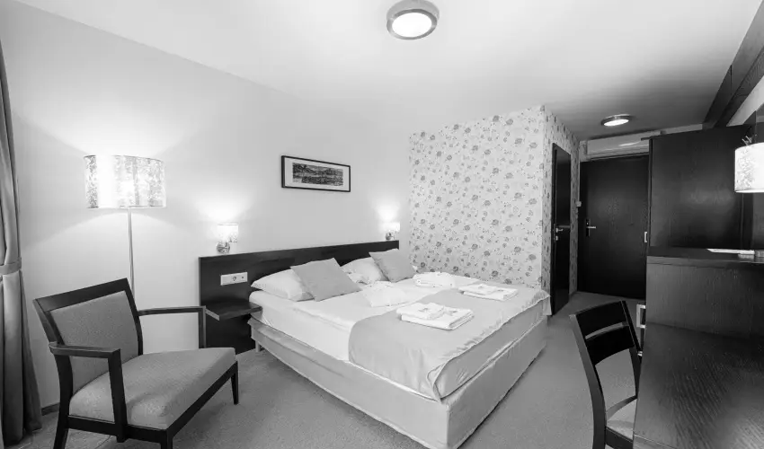 Bazilika alatti Panzi Esztergom - Oktber 23. 