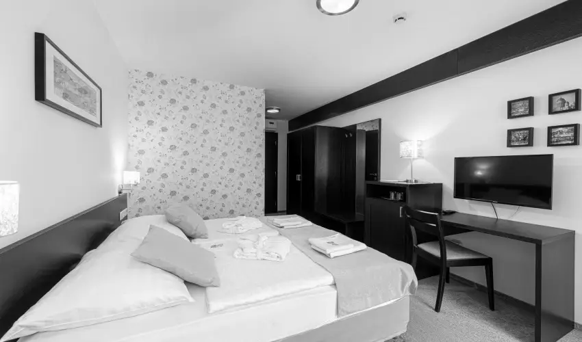 Bazilika alatti Panzi Esztergom - Oktber 23. 