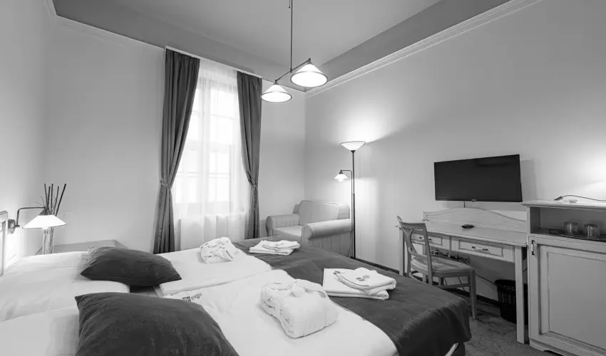 Bazilika alatti Panzi Esztergom - Oktber 23. 