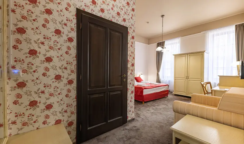 Bazilika alatti Panzi Esztergom - Oktber 23. 