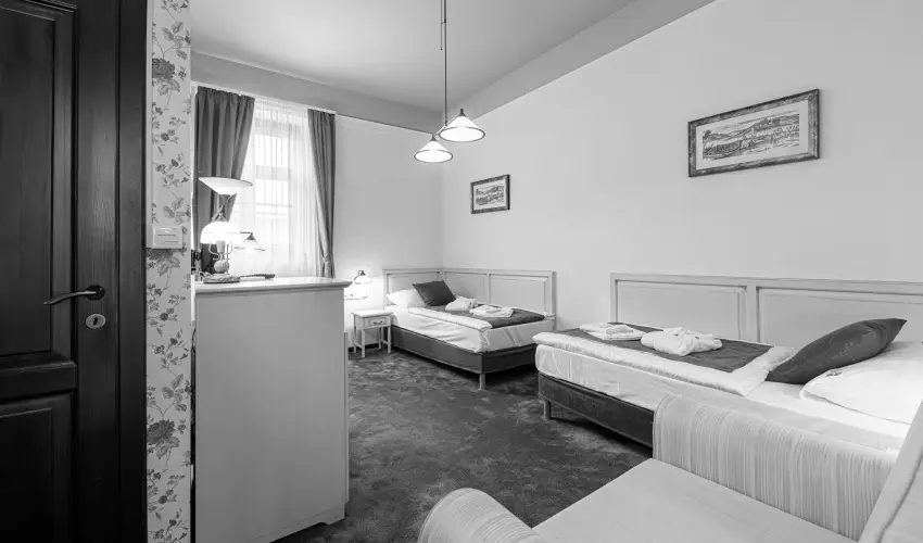 Bazilika alatti Panzi Esztergom - Oktber 23. 