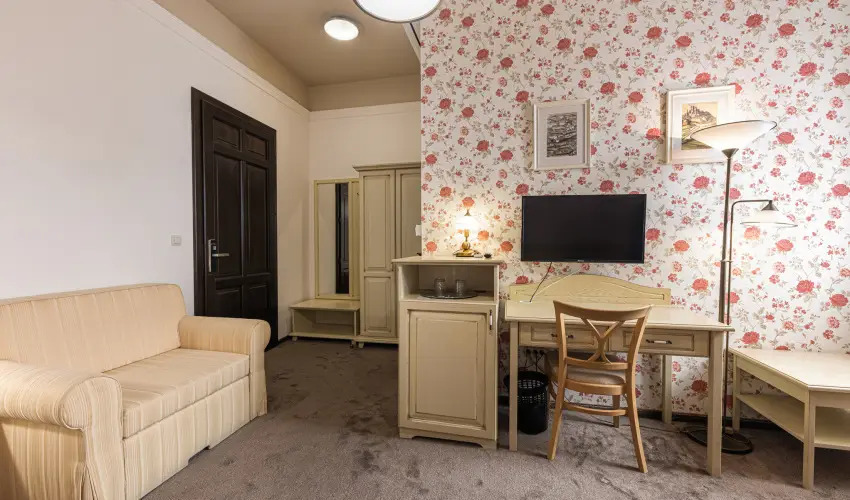 Bazilika alatti Panzi Esztergom - Oktber 23. 