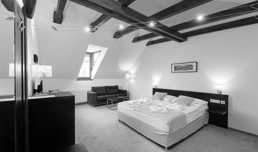 Bazilika alatti Panzi Esztergom - Oktber 23. 