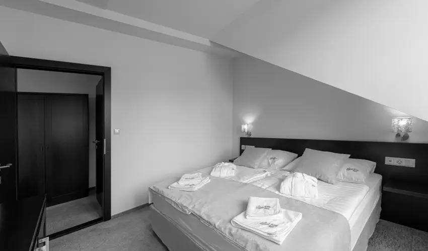 Bazilika alatti Panzi Esztergom - Oktber 23. 