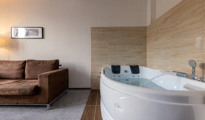 Bazilika alatti Panzi Esztergom - Oktber 23. 