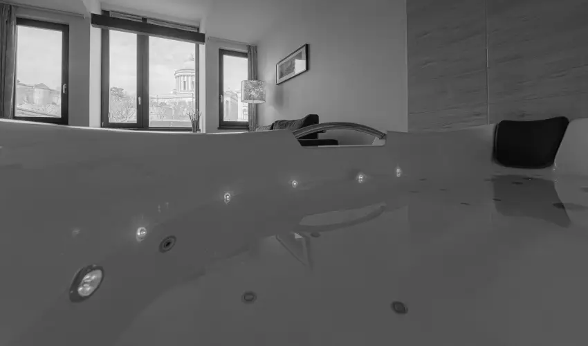 Bazilika alatti Panzi Esztergom - Oktber 23. 