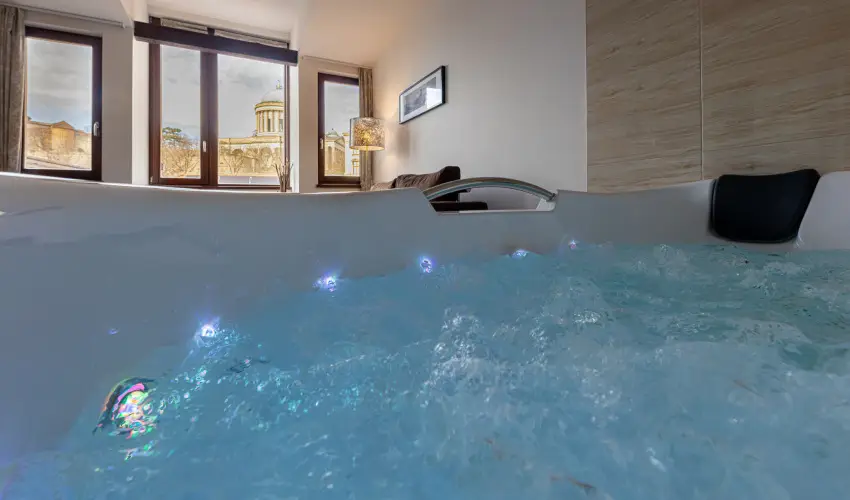 Bazilika alatti Panzi Esztergom - Oktber 23. 