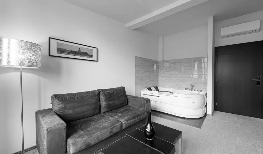 Bazilika alatti Panzi Esztergom - Oktber 23. 