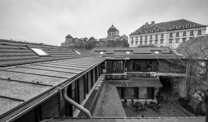 Bazilika alatti Panzi Esztergom - Oktber 23. 