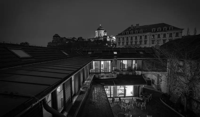 Bazilika alatti Panzi Esztergom - Oktber 23. 