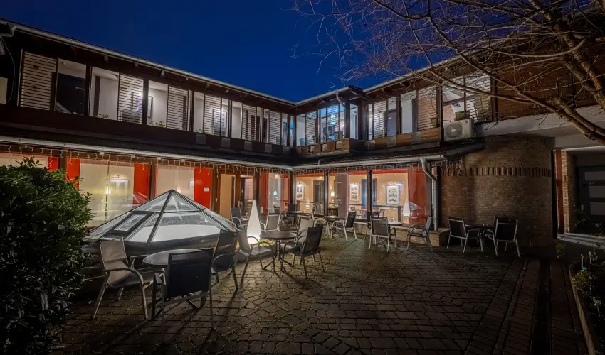 Bazilika alatti Panzi Esztergom - Oktber 23. 