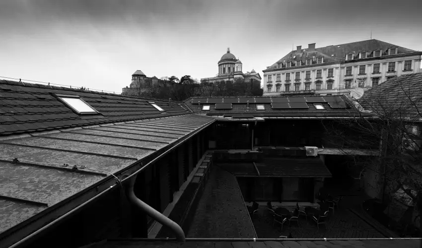 Bazilika alatti Panzi Esztergom - Oktber 23. 