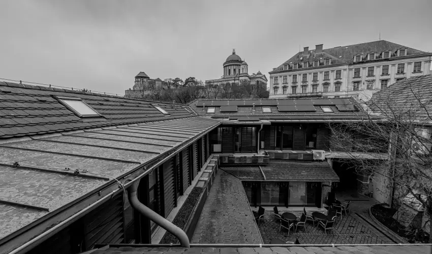 Bazilika alatti Panzi Esztergom - Oktber 23. 