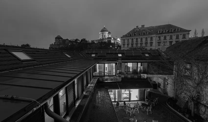 Bazilika alatti Panzi Esztergom - Oktber 23. 