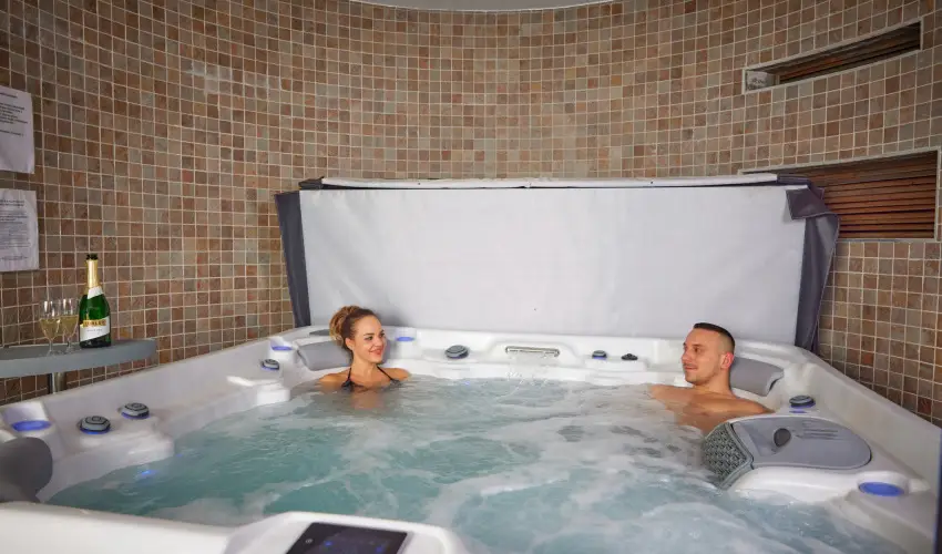 Bazilika alatti Panzi Esztergom - Oktber 23. 