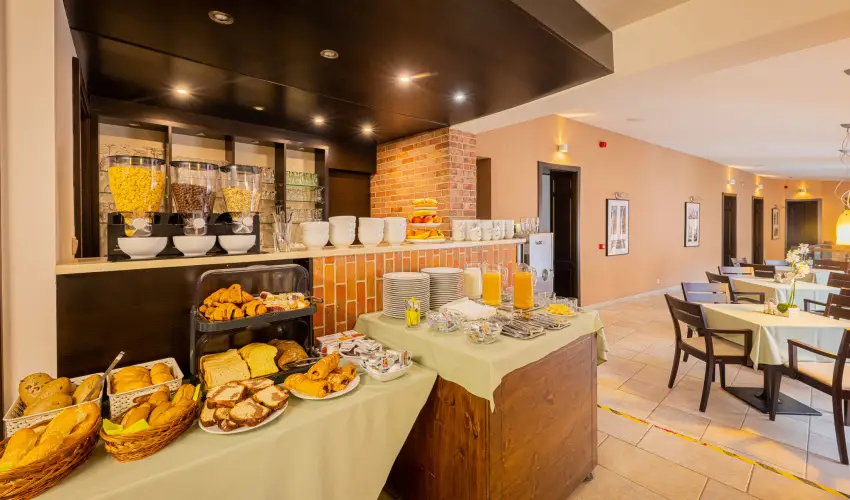 Bazilika alatti Panzi Esztergom - Oktber 23. 