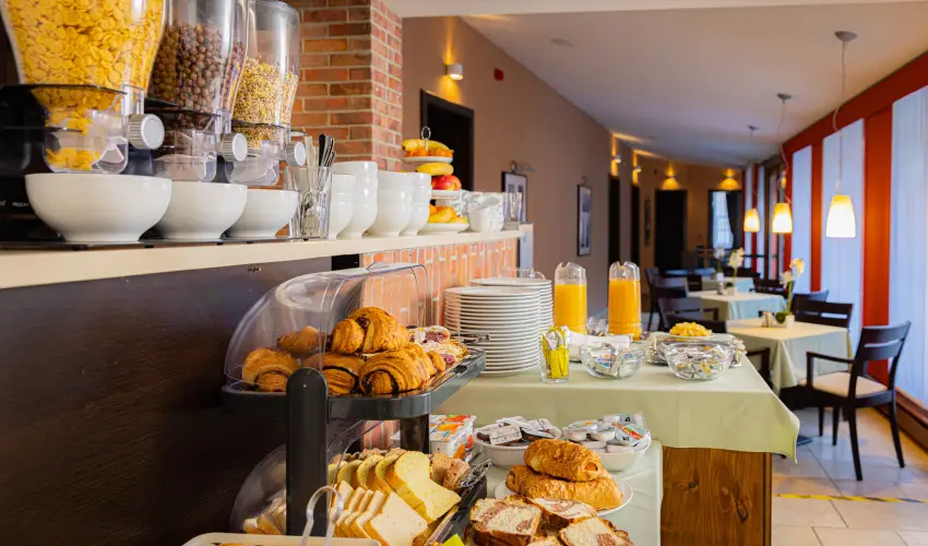 Bazilika alatti Panzi Esztergom - Oktber 23. 