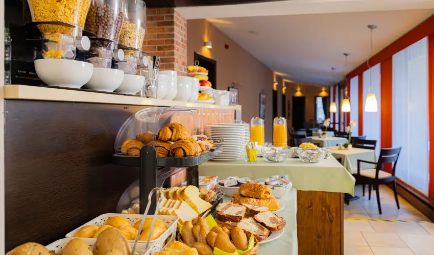 Bazilika alatti Panzi Esztergom - Oktber 23. 