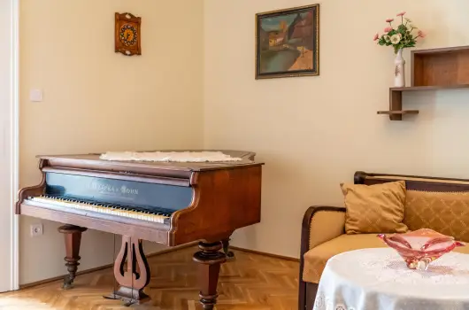 Belv�rosi Zongor�s Apartman - Okt�ber 23.