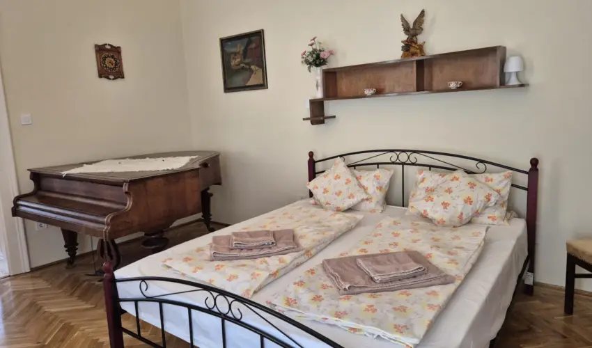 Belvrosi Zongors Apartman Keszthely - Oktber 23.