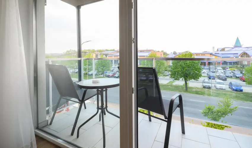 Berill Suites Srvr - Oktber 23. (min. 2 j)