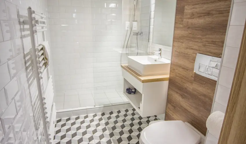 Berill Suites Srvr - Oktber 23. (min. 2 j)