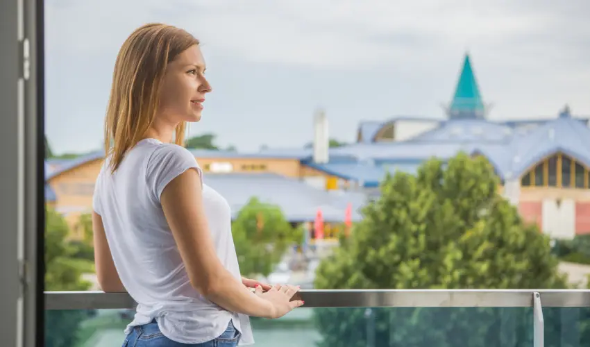 Berill Suites Srvr - Oktber 23. (min. 2 j)