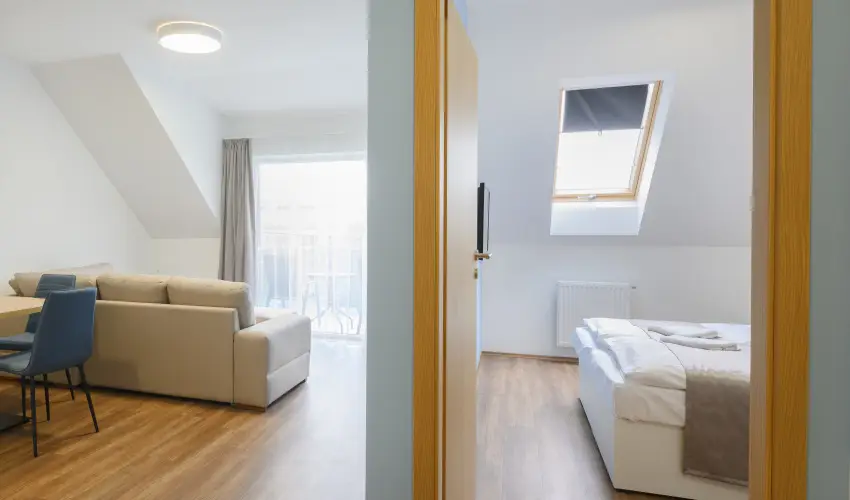 Berill Suites Srvr - Oktber 23. (min. 2 j)