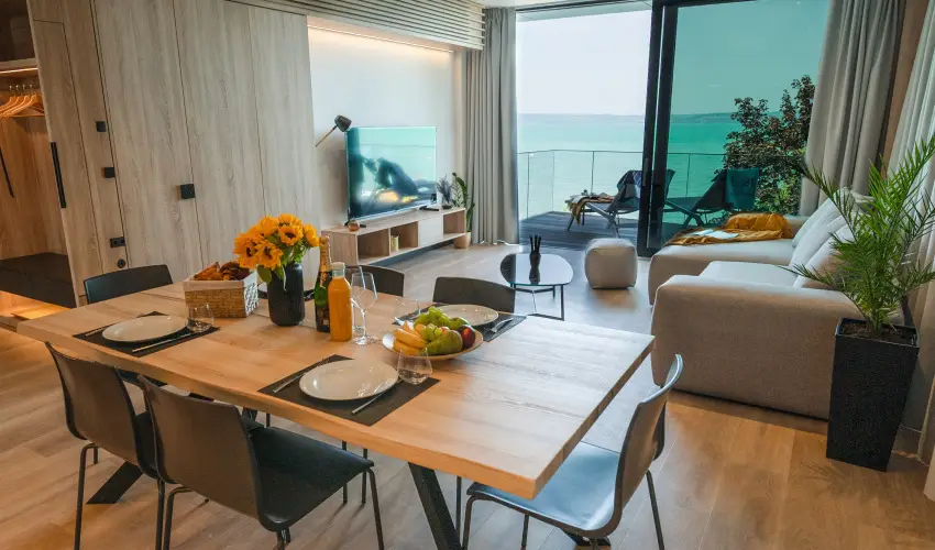 BJ81 Suite Hotel Sifok - Oktber 23. - teljes elrefizetssel (min. 3 j)