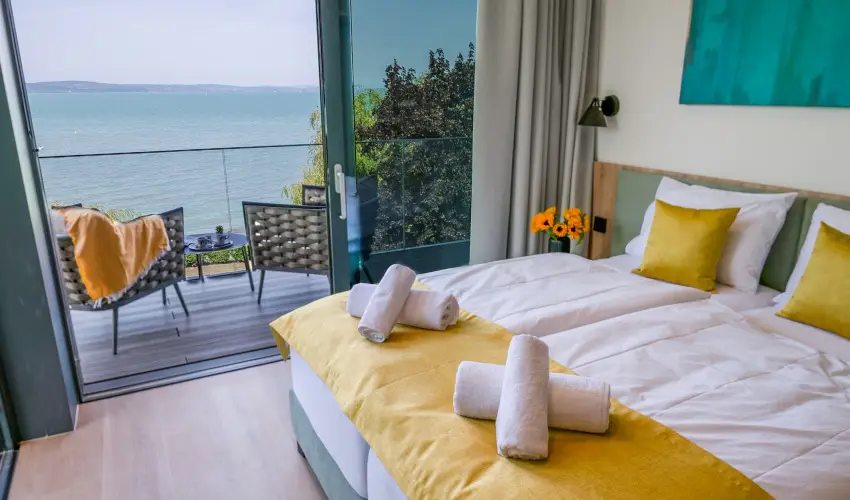 BJ81 Suite Hotel Sifok - Oktber 23. - teljes elrefizetssel (min. 3 j)