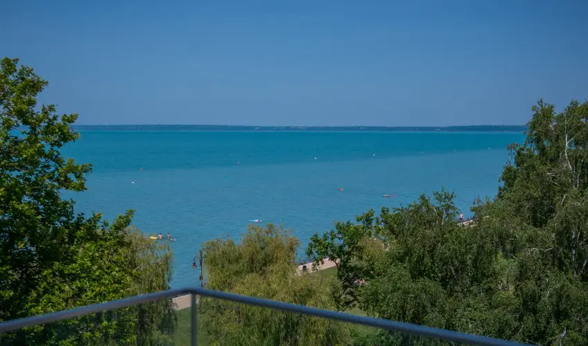 BJ81 Suite Hotel Sifok - Oktber 23. - teljes elrefizetssel (min. 3 j)