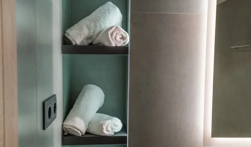 BJ81 Suite Hotel Sifok - Oktber 23. - teljes elrefizetssel (min. 3 j)