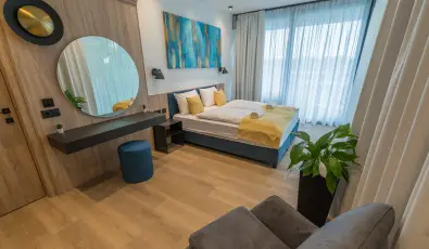 BJ81 Suite Hotel Sifok