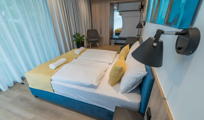 BJ81 Suite Hotel Sifok - Oktber 23. - teljes elrefizetssel (min. 3 j)