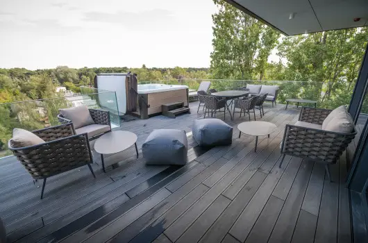 BJ81 Suite Hotel - Oktber 23. (min. 3 j)