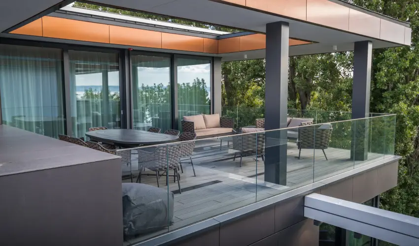 BJ81 Suite Hotel Sifok - Oktber 23. - teljes elrefizetssel (min. 3 j)