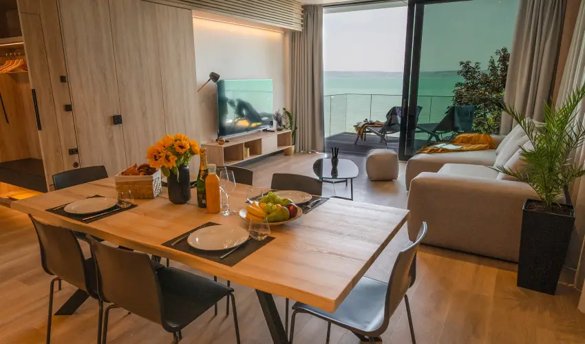 BJ81 Suite Hotel Sifok - Oktber 23. - teljes elrefizetssel (min. 3 j)