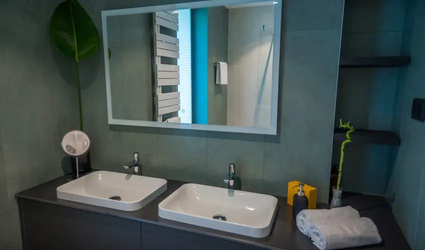 BJ81 Suite Hotel Sifok - Oktber 23. - teljes elrefizetssel (min. 3 j)