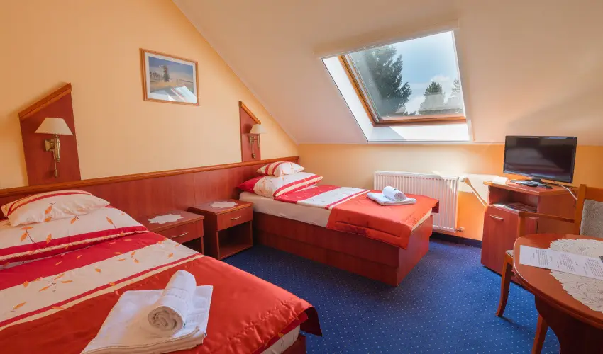 Boglrka Panzi-tterem  Mezkvesd - Oktber 23. (min. 3 j)